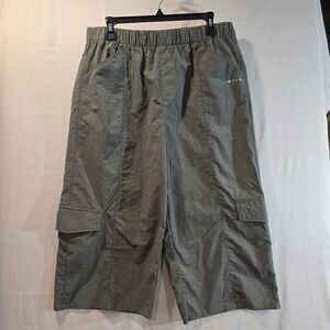 WILO Cargo Cropped Pants Olive Green Elastic Waist Lightweight Nylon Size L